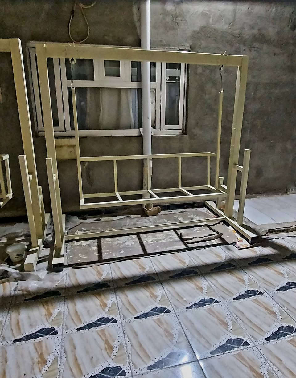 السلام عليكم
مرجوحة عدد 2  تفصال جديد للبيع 
حجم كبير سعر الوحدة 200 ألف 
*********** 
#حدادة_علي_داود
