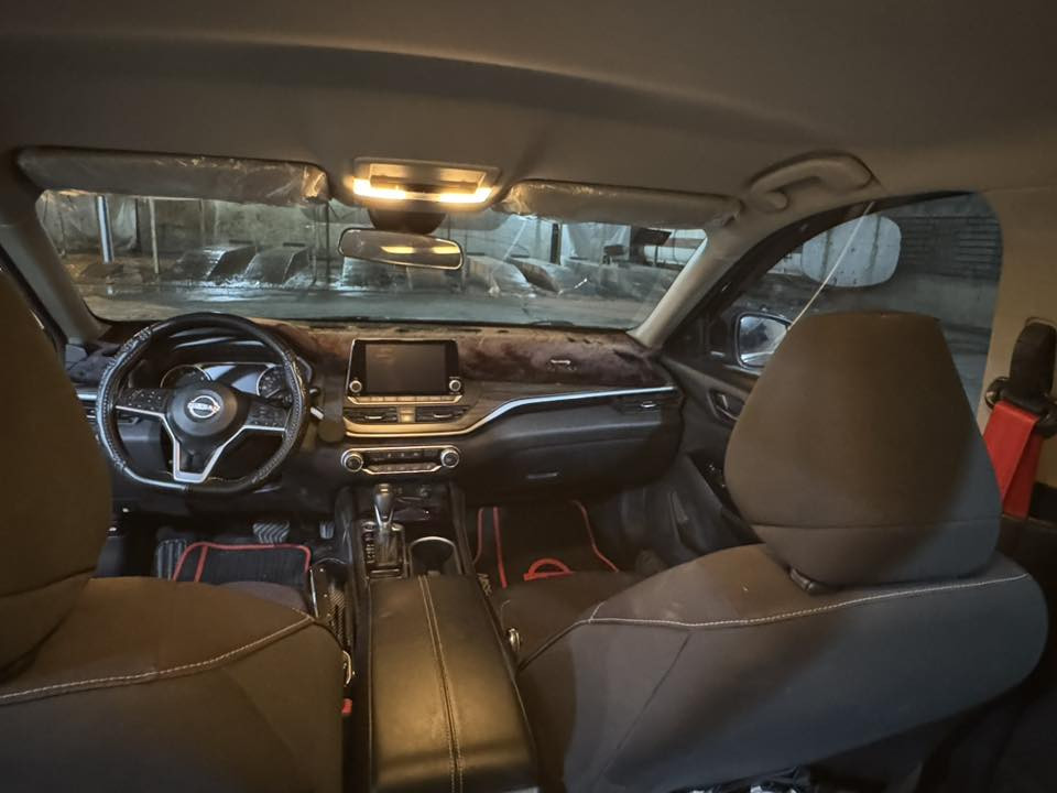 السلام عليكم شباب
مستعجل عالبيع لان عندي مريض

نيسان التيما موديل2023
ماشيه52 م
حادث امامي 
السياره بيها اشوية شخوط تتعالج بوليش
السعر 175 وبيه مجال شويه
للتواصل واتساب ***********
