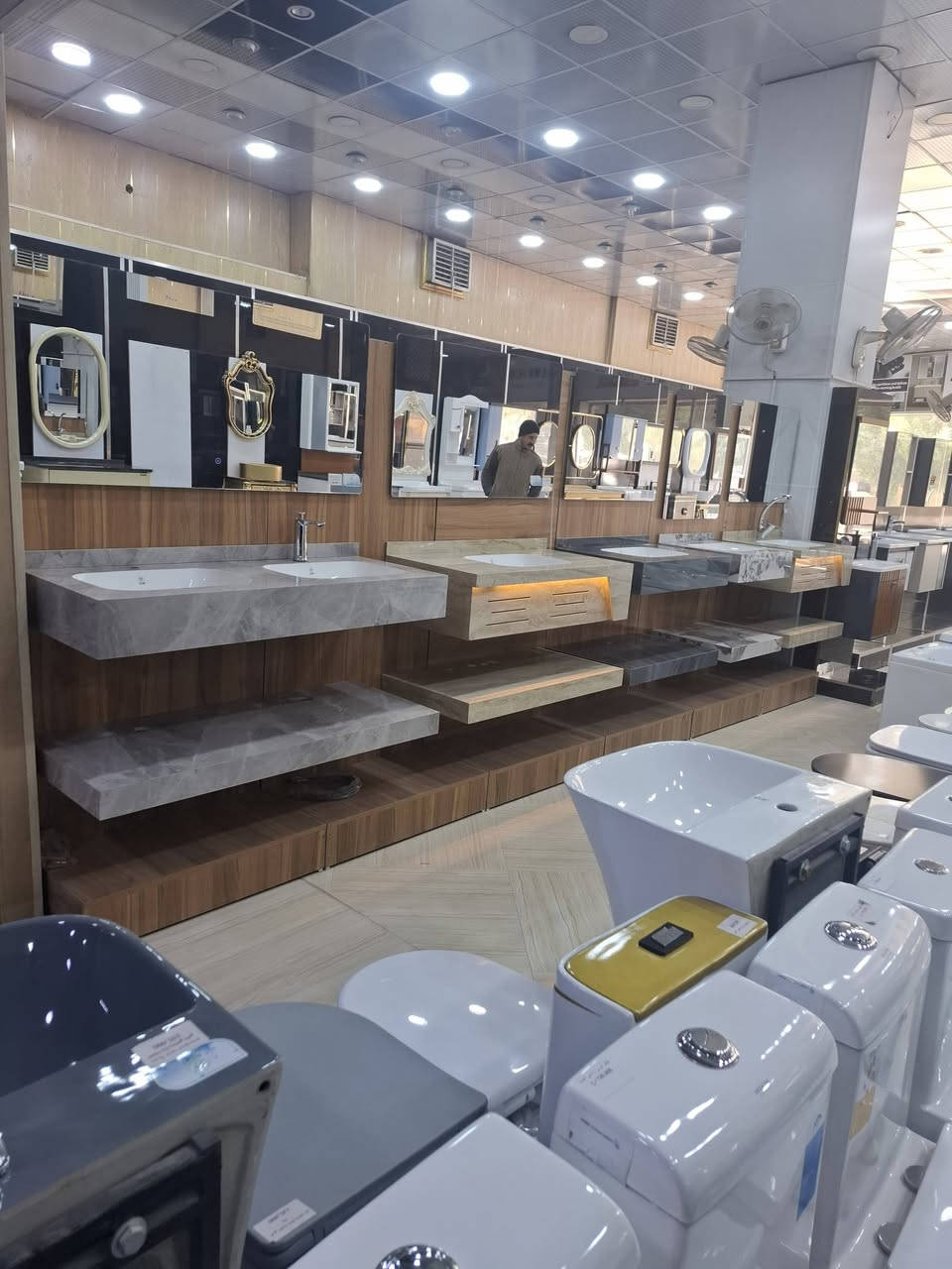 سلام عليكم حيدر تاسيسات الصحيه ماء ومجاري كربلاء المقدسه مرحبا معرض نعيم والي قرب باب بغداد ***********
