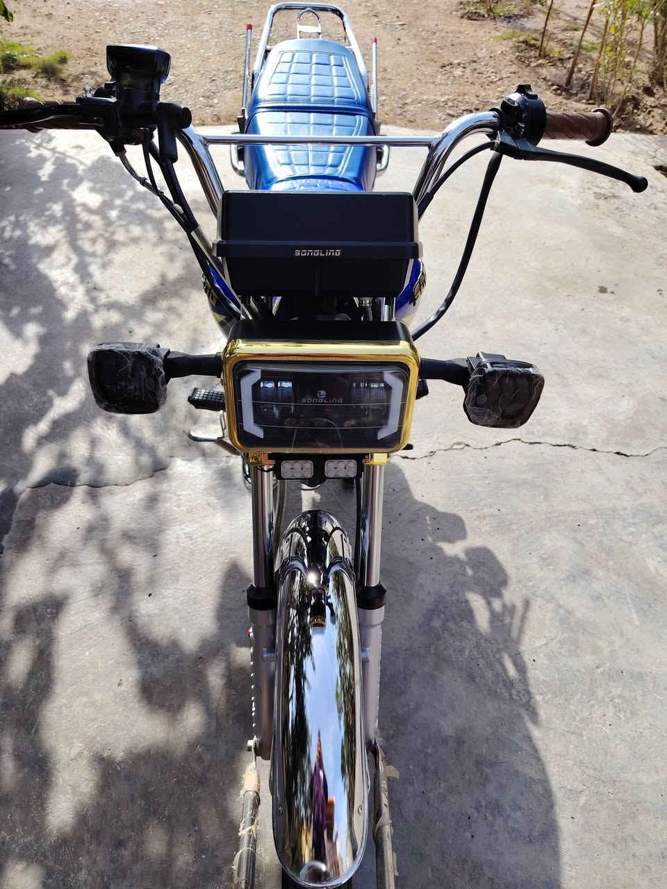 السلام عليكم 
دراجه songling ايراني
 بصمه تشغيل عن بعد 
موديل 2025
محرك 200
 ماشية 1.600
 جديده لك 
السعر 750 الف 
مكان ديالى تقاطع الوجيهية
***********

