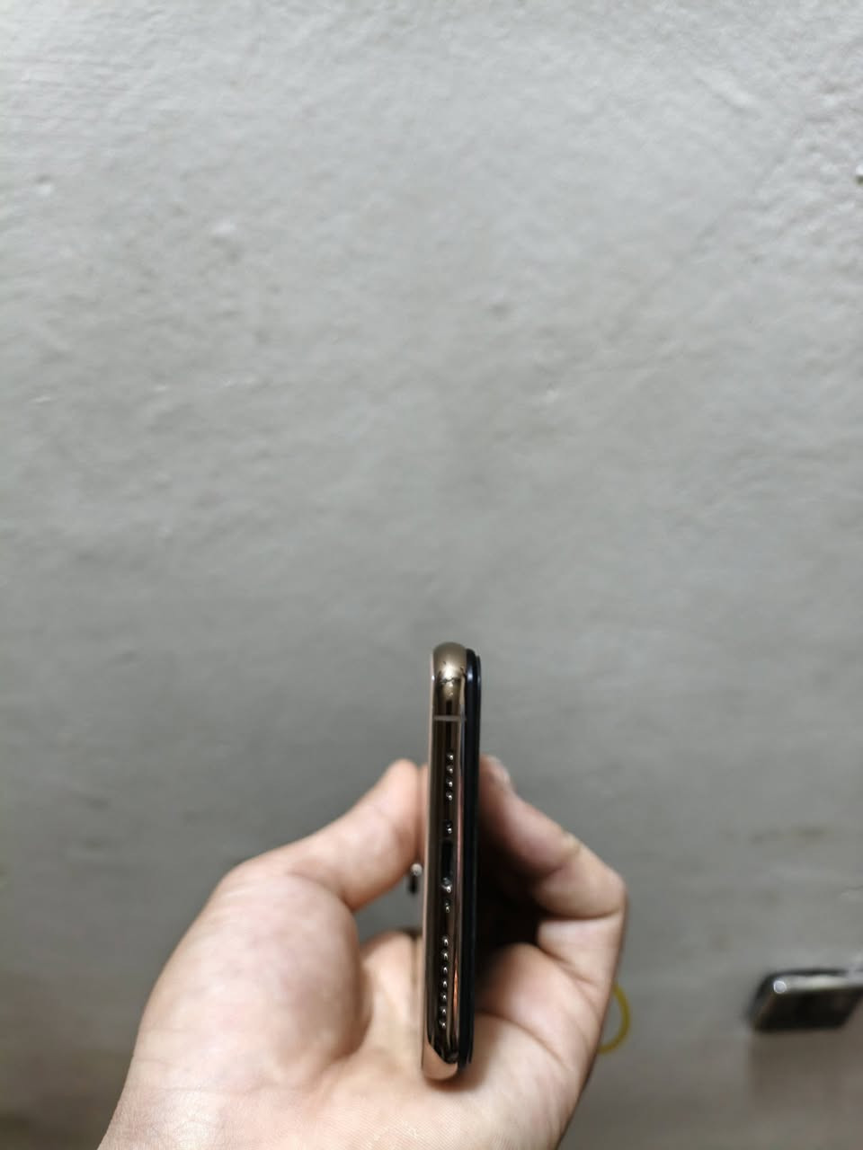 سلام عليكم حبايب ايفون مناسب
ايفون Xs max ذاكره 256 بطاريه 75 جهاز كله بلادي شاشه بلاديه بطاريه بلاديه كله ع بلاد جهاز نضافته 99%
مشكلته وكع مني وسكت صوته كله والفيس ايدي كام يشكل والكامرات تشكل فقط 
الباقي كله مكفول وشغال 
الجهاز ابيعه طافي 
انطي سعر واليعجبني اني اطبله بل خاص 
واتساب متواجد ***********
المكان بغداد البياع 
اسف ع الاطاله
