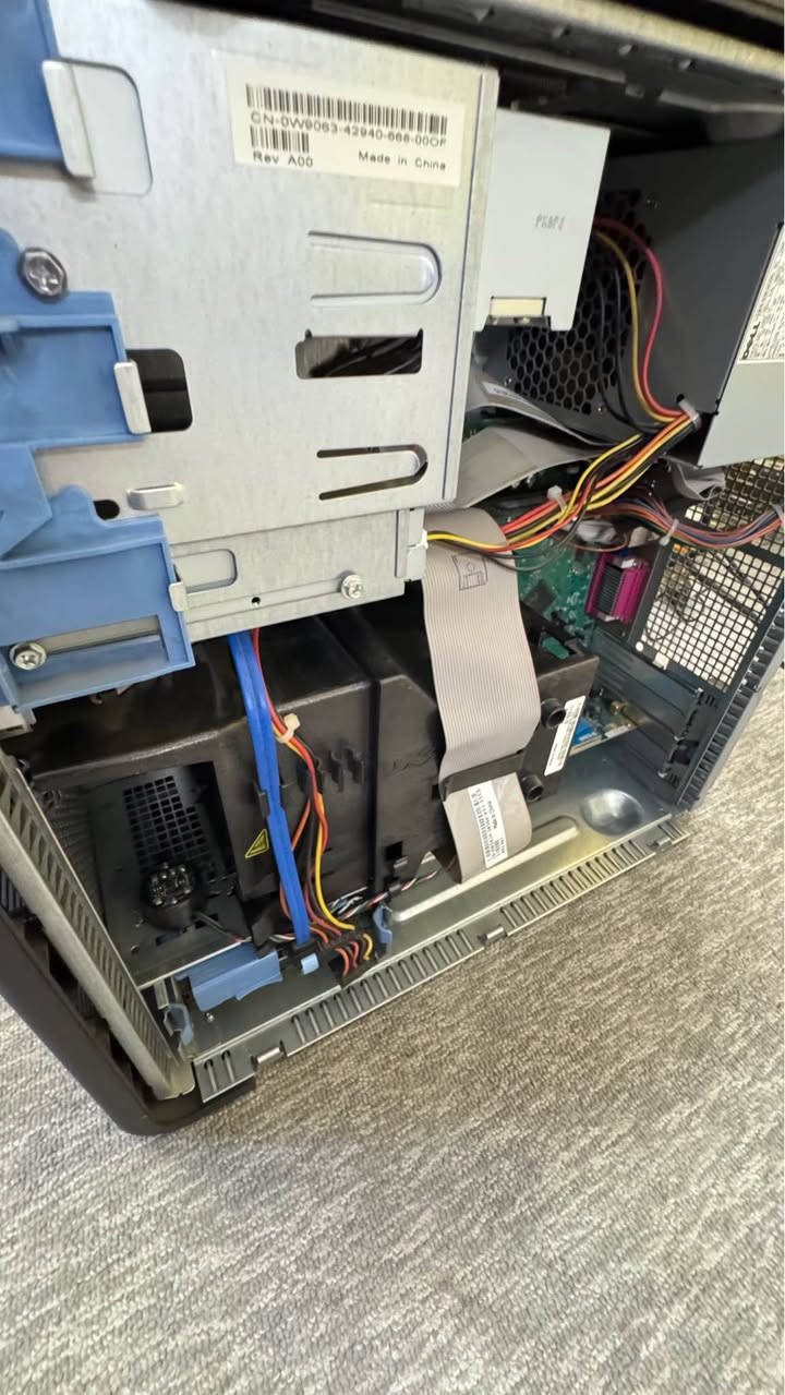 حاسبة دسكتوب نوع ديل بنتيوم 4 

Dell OptiPlex 210L

Intel(R) Pentium(R) 4 CPU 3.00GHz 2.99 GHz
512 MB (502 MB usable)
Windows  7 32-bit Operating System
Ram 512 megabytes 
Hard drive 75 gigabytes 
CD Room 
Flopy disk 
WiFi wireless بغداد, العراق


**إذا كنت صاحب هذا الإعلان وتريد حذفه لأي سبب، رجاءا أرسل رسالة إلى الدعم الفني**