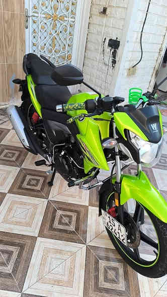 دراجه هاوجي موديل 23 مشدود ب25 شهر ل6
دراجه خير من الله مثل ماواضحه بل صوره بل ضبط مرقم بسمي تحويل ثاني يوم شرط كلشي بيه كفاله 
سعر 19 ورقه وبيه مجال للشراي تعرفون سعر الجديد بيش و المرقم بيش الشراي اخلي بين عيوني بس لا تكسرون بحلال العالم 
الرقم *********** مكان الرمادي 7 كيلو
