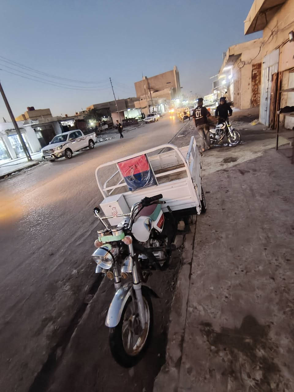 السلام عليكم ستوته موديل 21 مرقمه سنويتها 28 شرطه تحويل مكانه ناصريه بطحه سعرها مليونين و150 ومستعجل على بيعتها‏‪***********‬‏ /‏‪***********‬‏رجاء مو شراي لا يتعبني
