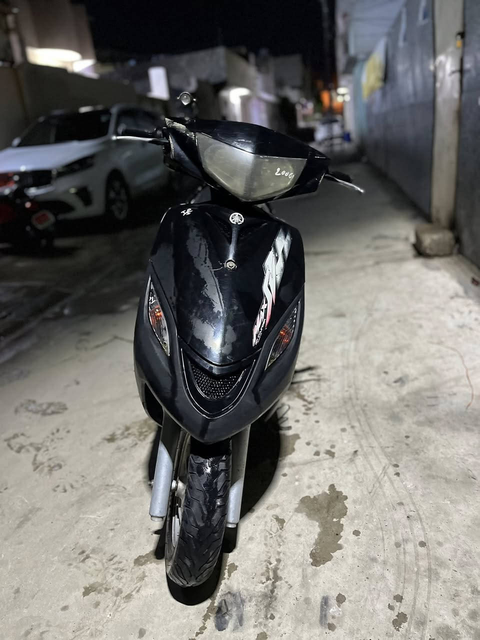 ماكس ثعلب
الدراجه كلها شغاله 
مكينه تبخر كزوز رياضي FM
نكره سلف زنون عالي رماش 
تاير خلفي وباتري جديد 
السعر 350 وبي مجال قليل 
واتساب ***********
