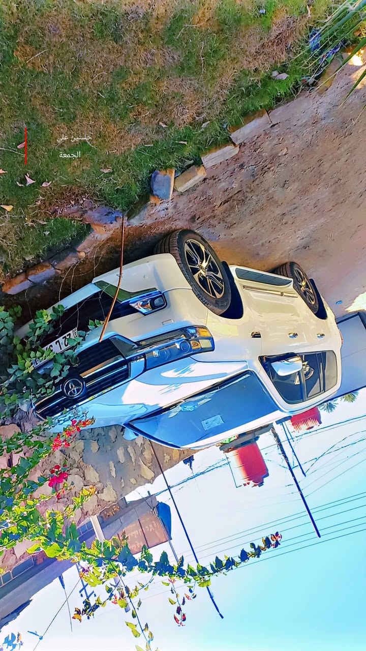 سلام عليكم لاندكروز الكزز مديل 2016  ٠٠ 8 سلندر  باقي تفاصيل تصال رقم ***********
