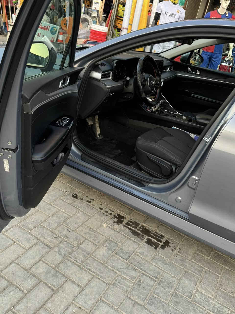 السلام عليكم
k5للبيع 
وارد امريكي ضرره موضح بل صور 
ماشيه٦١ 
نص فول 
سياره حلوه وجاهزه 
محرك 1600 تيربو 
رقم اربيل ب اسمي 
مكان السياره بغداد 

الاستفسار ***********
