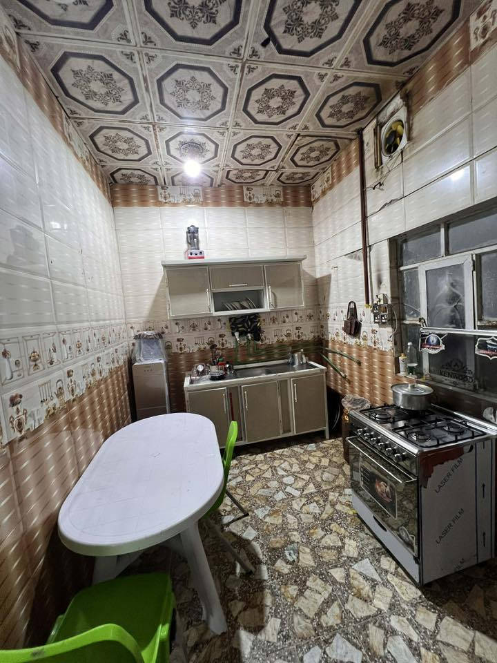 ب٦ ملايين فقط دار للرهن خلف مسجد الكوفة
المساحة ٨٥ متر غرفة وصالة واستقبال ومطبخ وساحة ومخزن فوك

‭٠٧٨٨ ٧٣٩ ٦٥١٣‬
