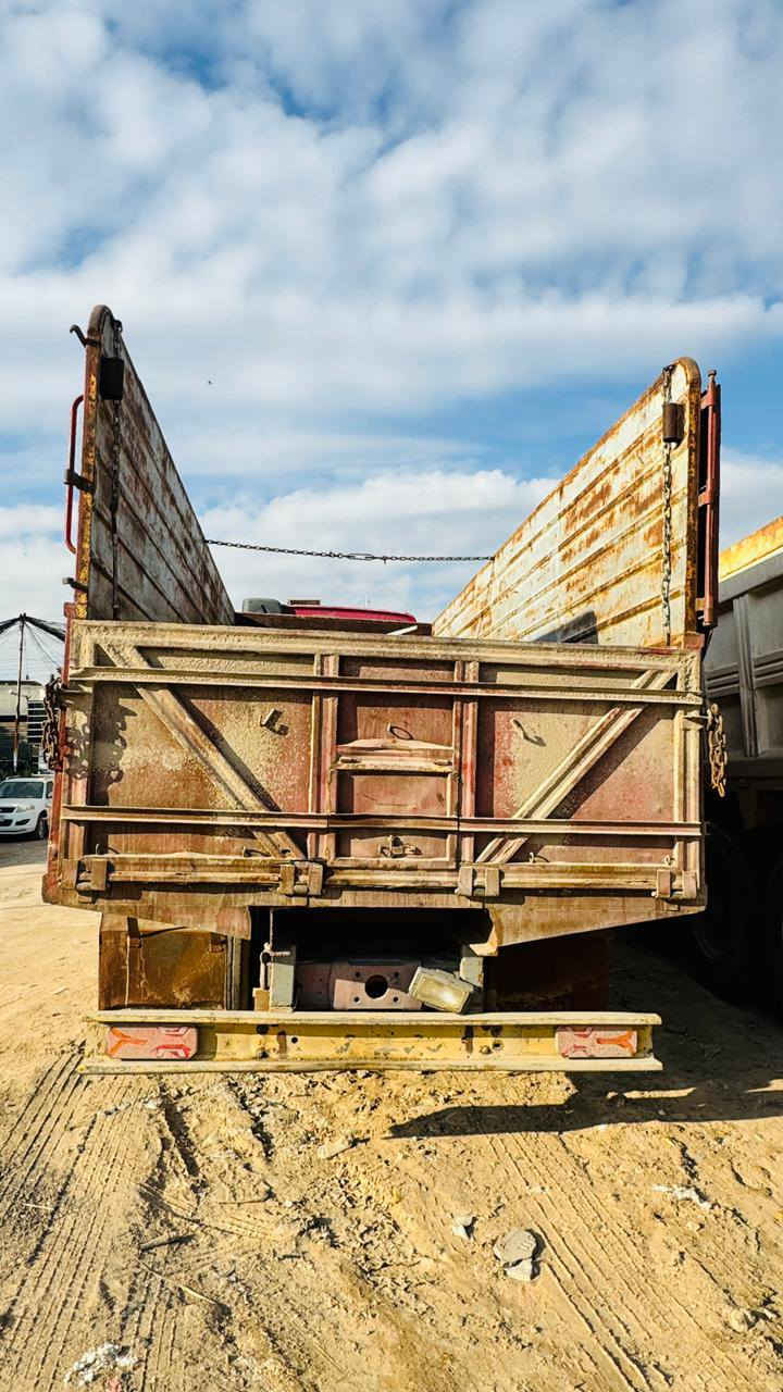 بدي حدادي للبيع
الطول 710
الإرتفاع 220
 دبل شاصي ابو السبعه قطعه وحده ما مواصل 
المكان النجف 
***********
