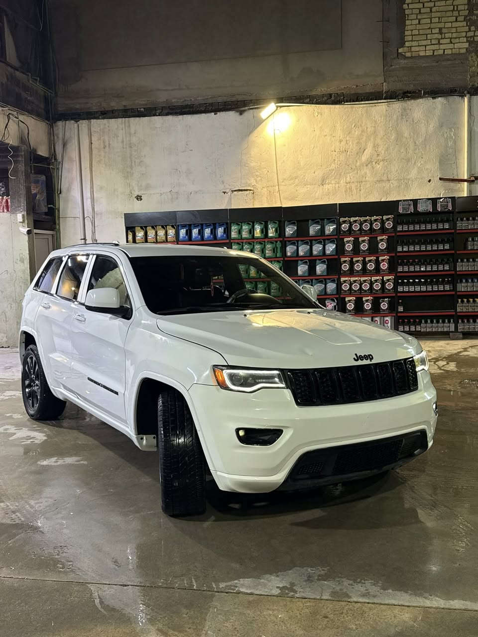 السلام عليكم جيب بلاكتوب موديل 2017رقم بغداد بأسمي حادث جاملغ وبنيد بدون بدواخل ونص جاملغ هنا بالعراق اي نقص مابيها كير مكينه حداديه السياره احلا من الصور مكاني بابل 
الرقم ***********
