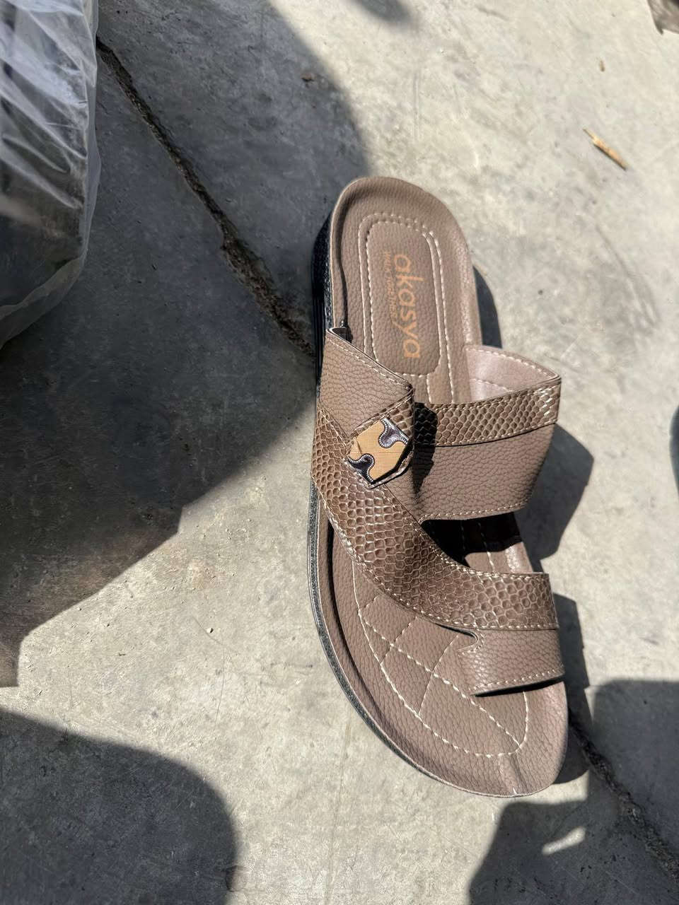 العدد.  6000 زوج.   رجالي.   نسائي. تركي.   من المعمل.  حصريا.  السعر. للزوج.  80 سنت.   بالعراقي.  يطلع.     1200 دينار.  للزوج.  سعر لكل الكميه


**إذا كنت صاحب هذا الإعلان وتريد حذفه لأي سبب، رجاءا أرسل رسالة إلى الدعم الفني**