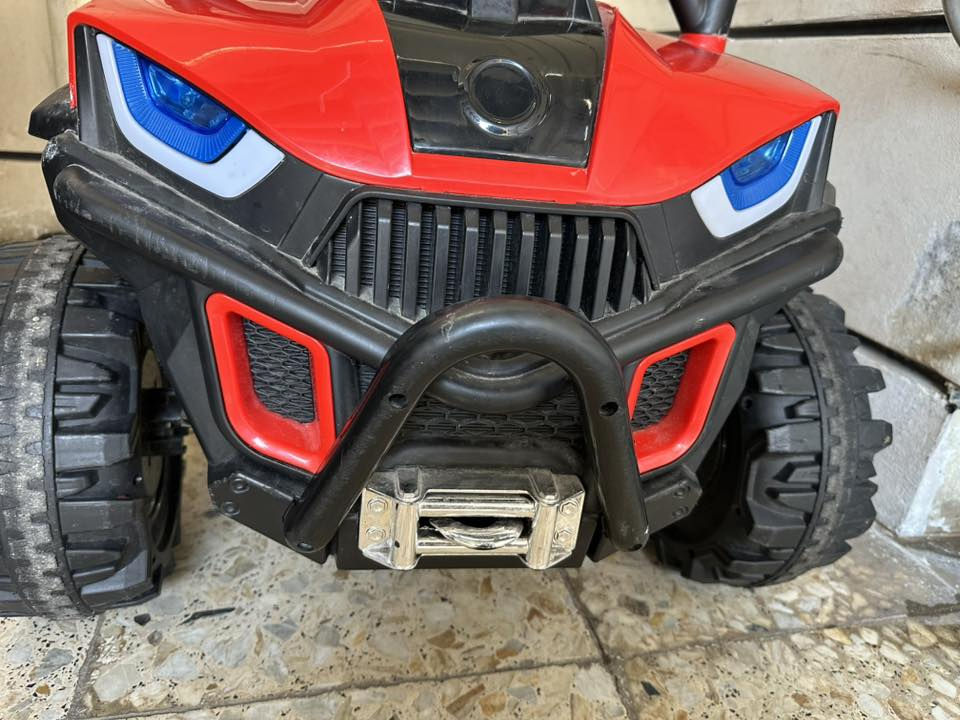 سياره جديده ام الشحن  السعر ١٠٠قفلل الرقم *********** المكان الغزاليه
