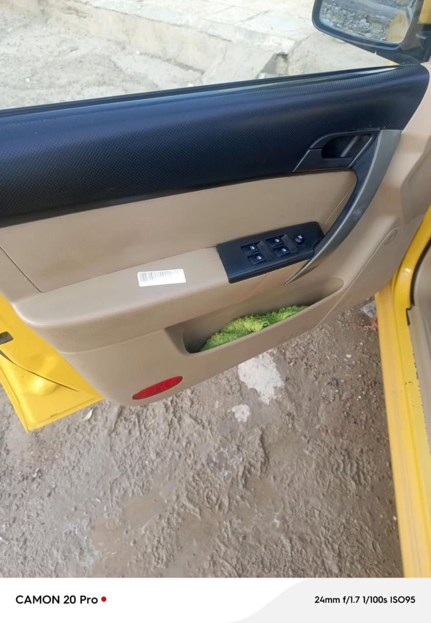 سلام عليكم افيو موديل ٢٠١١ مال شركة العامة جاهزة السيارة للاخير مكانهة مدينة الصدر رقم راعيهة ‭٠٧٧١ ٧٤٨ ٨١٢٣‬ سعرهة ٦٣ اخوان السيارة مو الية الله شاهد مكلف بالنشر
