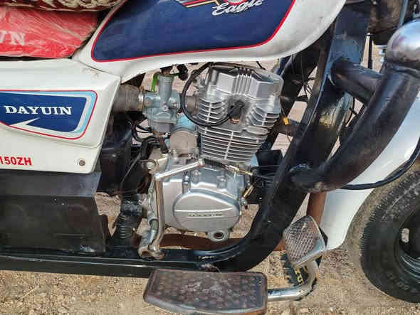 ستوته موديل 2010 اوراق اصوليه
شاصي مكفول محرك مكفول من الفتح
كهربائياتها شغاله سلف هندر 
مال جنايه شغل واطلع
السعر1300 واحد و300
مكاني الغراف
رقم الهاتف ***********
