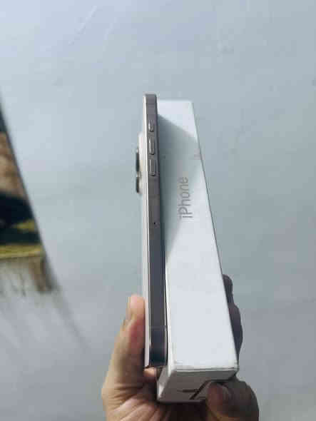 ١٦ برو ماكس ماستر بطارية 93 ذاكرة 256 مكفول كفالة عامة شخط مابيه الجهاز مع كامل ملحقاتة
السعر 1300 قفل
البياع تقاطع درويش
***********
