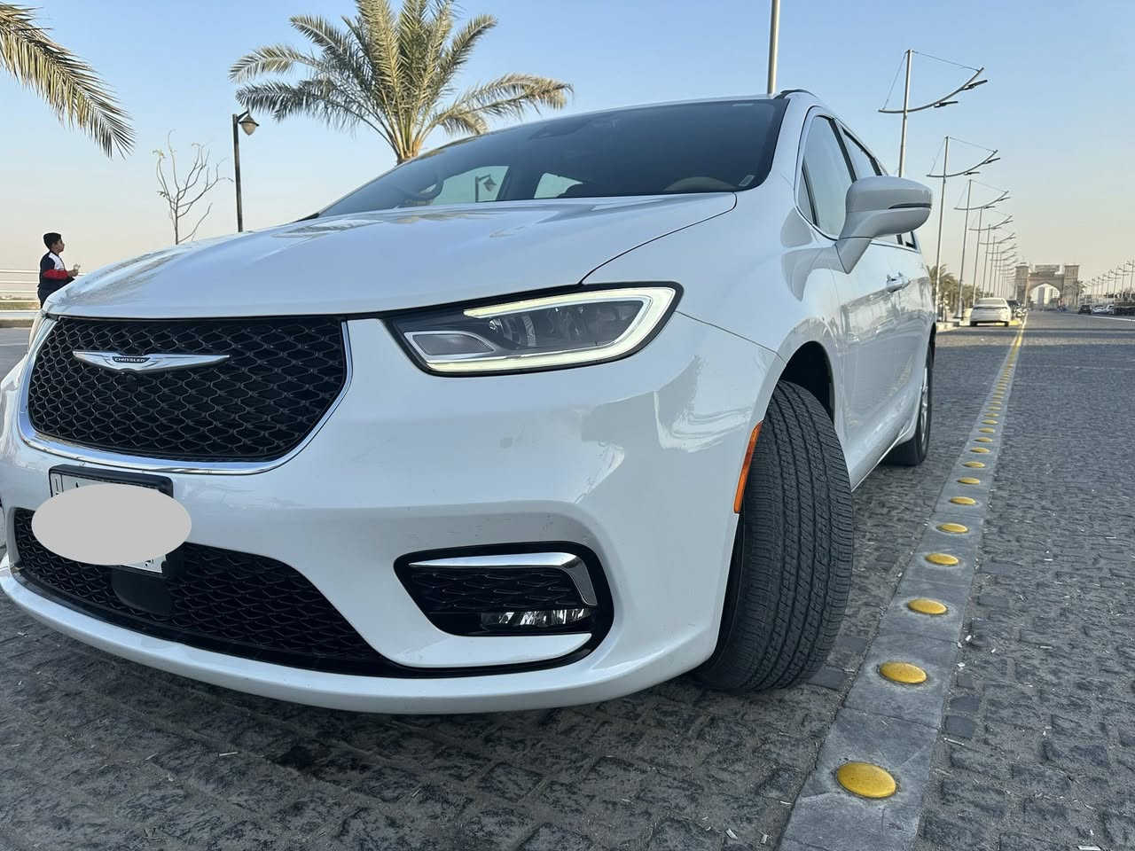 للبيع :كرايسلر باسفيكا ( اوباما عائلي )سبعة راكب كلين بدون حادث ( مكفولة من الغرق والضربة )موديل 2022 رقم بصرة الماني باسمي فئة ( تورنگ L ) مكان السيارة محافظة البصرة للاستفسار مراسلة على الويتساب 
***********
