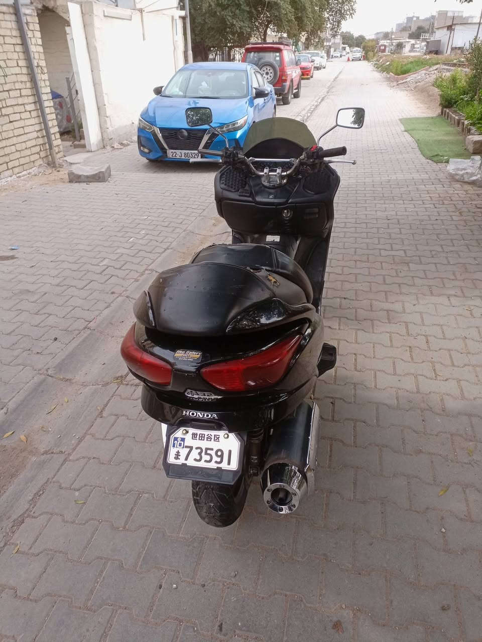 السلام عليكم للبيع دراجه فورزه 08 عميه الدراجه مكنيه ناعمه شلعه معدل فول كفرات  بصمه+ سويج طوارئ أوراق كاملة مابيه نقص مكاني بغداد الكرخ العطيفيه السعر المطلوب 650 قفله هذه رقمي ***********
