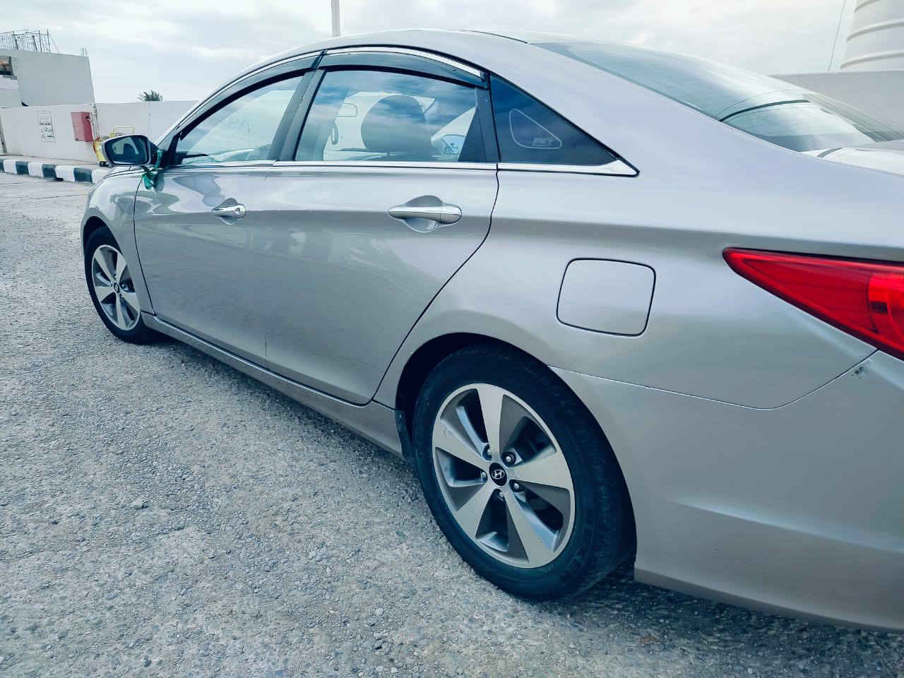 سوناته 14 سياره ادوات كصه جنطه سياره جاهزه من جميع النواحي مكينه 
دوش 2000 شاشه كامره سياره حلوه كلش مابيه اي نقص ابد ارقام سنويه عضم عاج بغداد شرط شغل مظبوط السعر 50 تلفون *********** اتصل وتدلل
