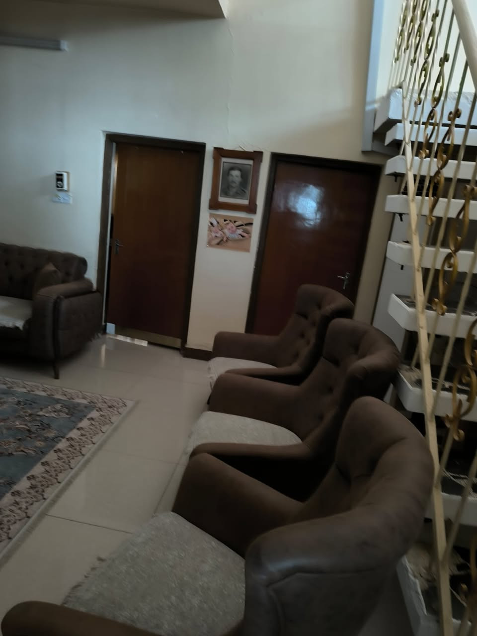 🏡 #دار #للبيع
مــلاحــظه يـوافـق الـمـكــتب  الــراغــبين بسـحب هـذا الاعــلان وعـــرضه فــي الــمكـاتـب الاخــرى
​فرصة مميزة لامتلاك دار 
​📍 الموقع: الحلة /. حي الصحه  قرب صيدلية الوان  قريب من الكورنيش 
📐 المساحة: 200 مــــــتــــر الوجه 10 نزال 20
⚖️ السند: طابو زراعي سنـــــــــد 25 
⚡ الخدمات: كاملة 
​📌 مواصفات الدار:
​صالة  هول 2 ​مطبخ 
​غرفة نوم 4
مجمع صحي العدد
​العد2 + حديقة وكراج 
​💰 السعر:  عبر واتساب فقط 
​📞 للتواصل والاستفسار: مكتب علي التميمي العقارات 
*********** 
(واتساب 
​#دار_للبيع #عقارات_بابل #الحلة  #بيت_للبيع #عقارات_العراق
