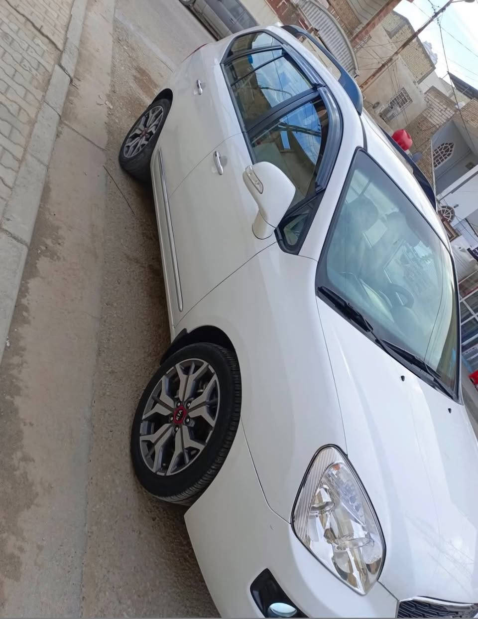 سلام عليكم كيه كارنز ٢٠٠٩ مكفوله بس هلالة جوملغ /*********** /سعر ١٣٠
