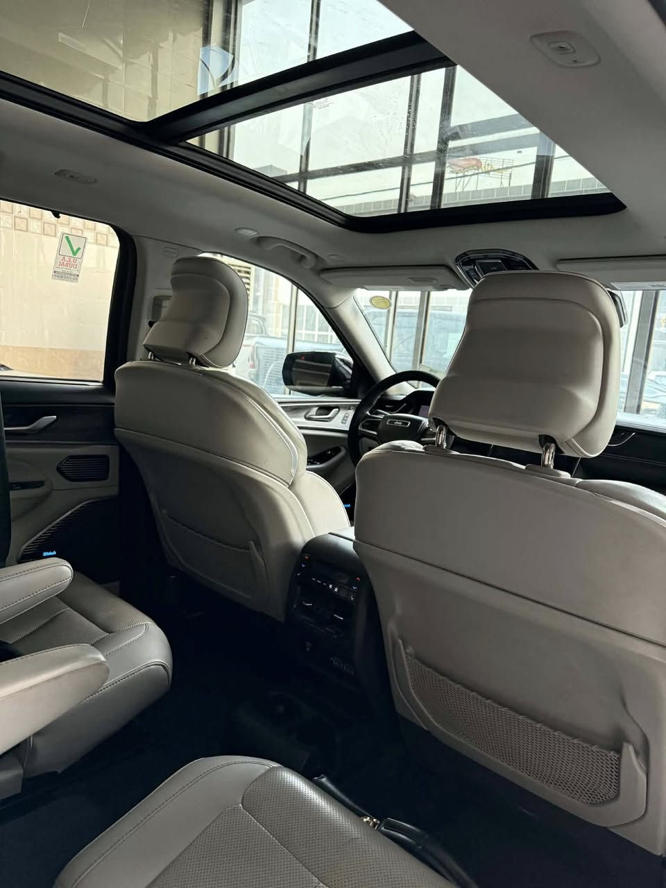 � للبيع | جيب 2022 أوفرلاند
🎨 الصبغ: قطعتين فقط (بنيد وجاملغ)
❌ بدون دواخل
❌ بدون لغد 
❌ بدون شاصي

💰 السعر: 315$ قابل للتفاوض 
📍 الموقع: بغداد
📞 رقم الهاتف: ***********

السيارة نظيفة وجاهزة، والمعاينة خير دليل
