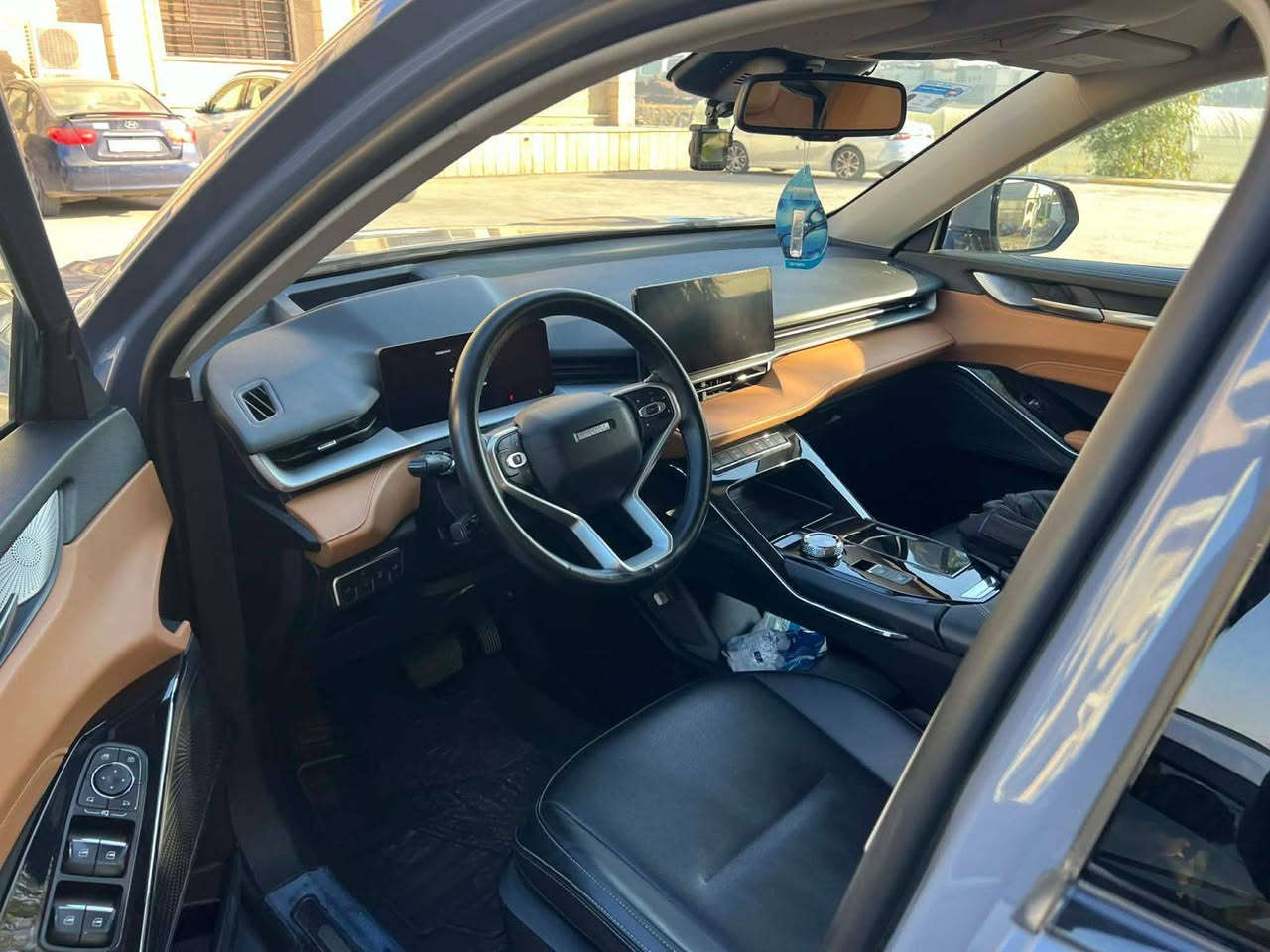 السلام عليكم
للبيع سياره جديده ماشيه ٤٠ الف كيلو مكانها الموصل. السعر ٣١ مليون لمزيد من المعلومات الاتصال ***********
