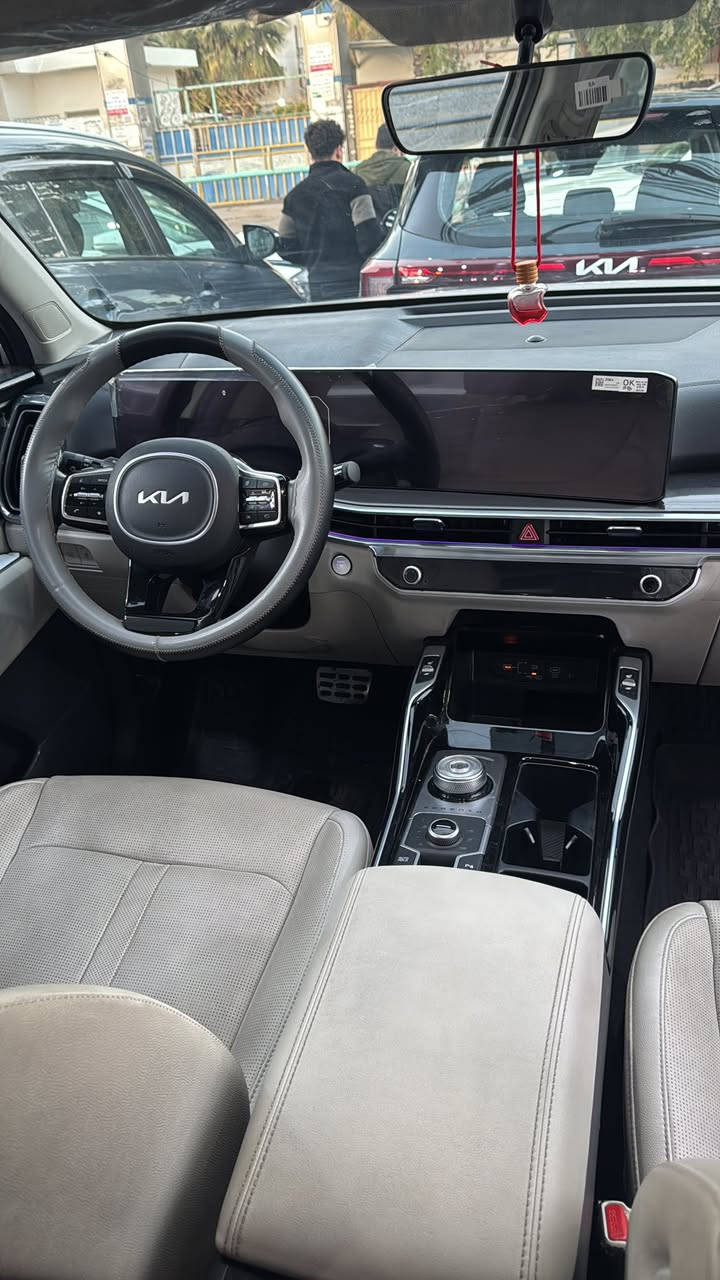 كيا سورنتو فول مواصفات اعلى فئة 4xخليجي 2024ضمان دولية ***********
