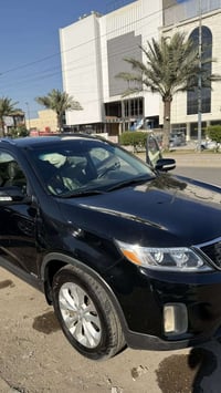 سورنتو ٢٠١٤ • ماشي ١١٢ الف • حادثه شاصي