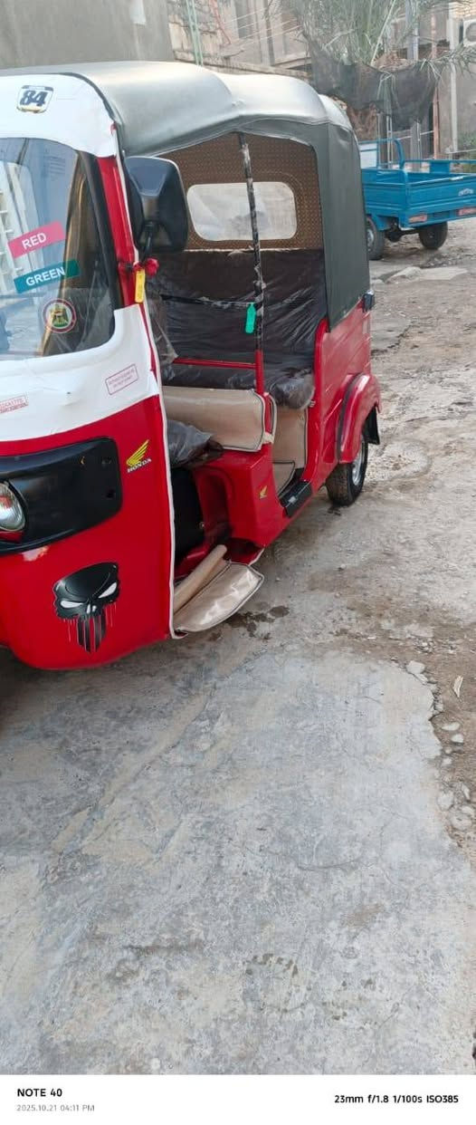 سلام عليكم تكتك باجاج مديل 17داخله بل18مصبوغه جماليه بيه مكينه 20مجفته بوشه وبستم رقم وسنويه بسمي تحويل ثاني يوم رقم انكليزي العنوان ناصريه مركز السعر 4900بيه مجال  رقم الهاتف ***********وتساب 📞📞📞
