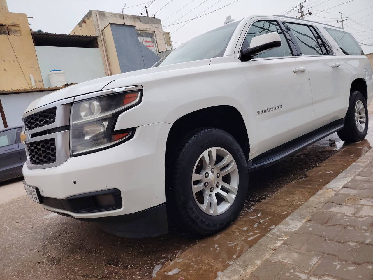 سلام عليكم تاهو مديل ١٨ فول مواصفات فول واحد ع واحدسياره وارد أمريكي مابيه حادث فقط بنيد بدل اثر حالوب سياره جاهزه ع اخر حبايه خطه نجف بصره السعر ٢٧٥ وبيه مجال *********** العنوان النجف
