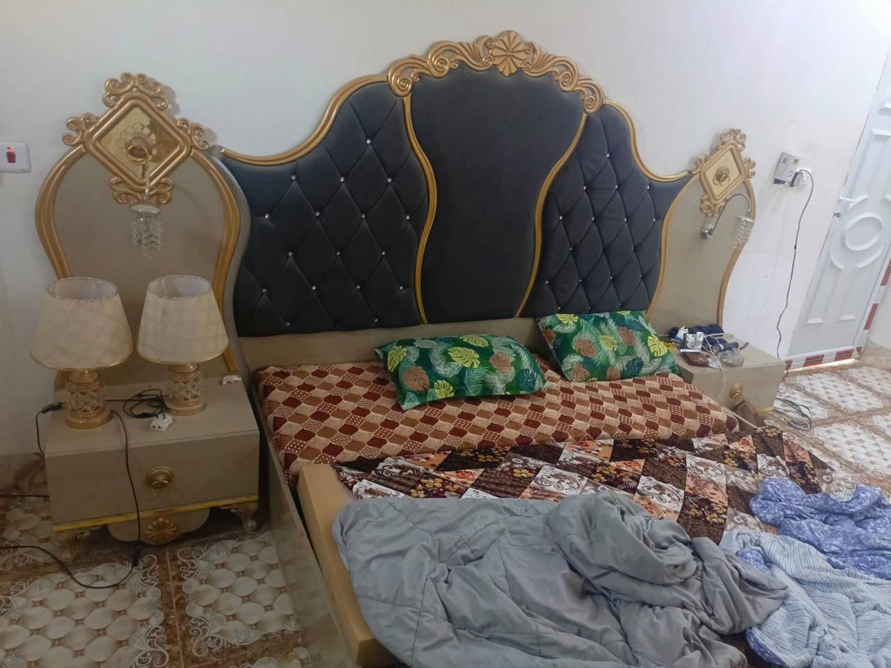 غرفة تركية للبيع 250الف فقط باب واحد انكسر بل النص موجود بل الصورة نضيفة ومرتبة مكاني انبار كرمه ***********
