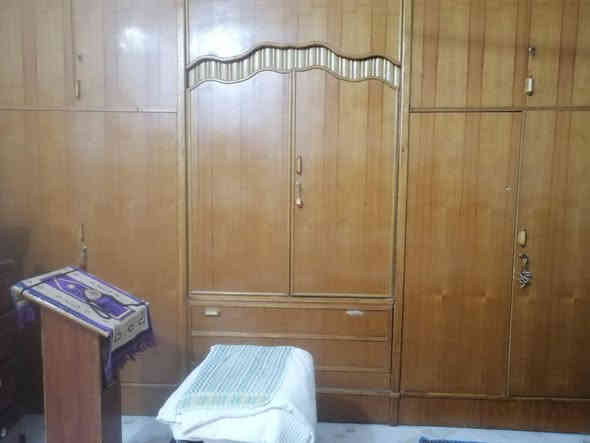 غرفة نوم نظيفه للبيع السعر ٦٠٠ وبيه مجال بسيط مكانه بابل سدة الهنديه خلف مستودع النفط للاستفسار الاتصال على الرقم الموجود.   ***********
