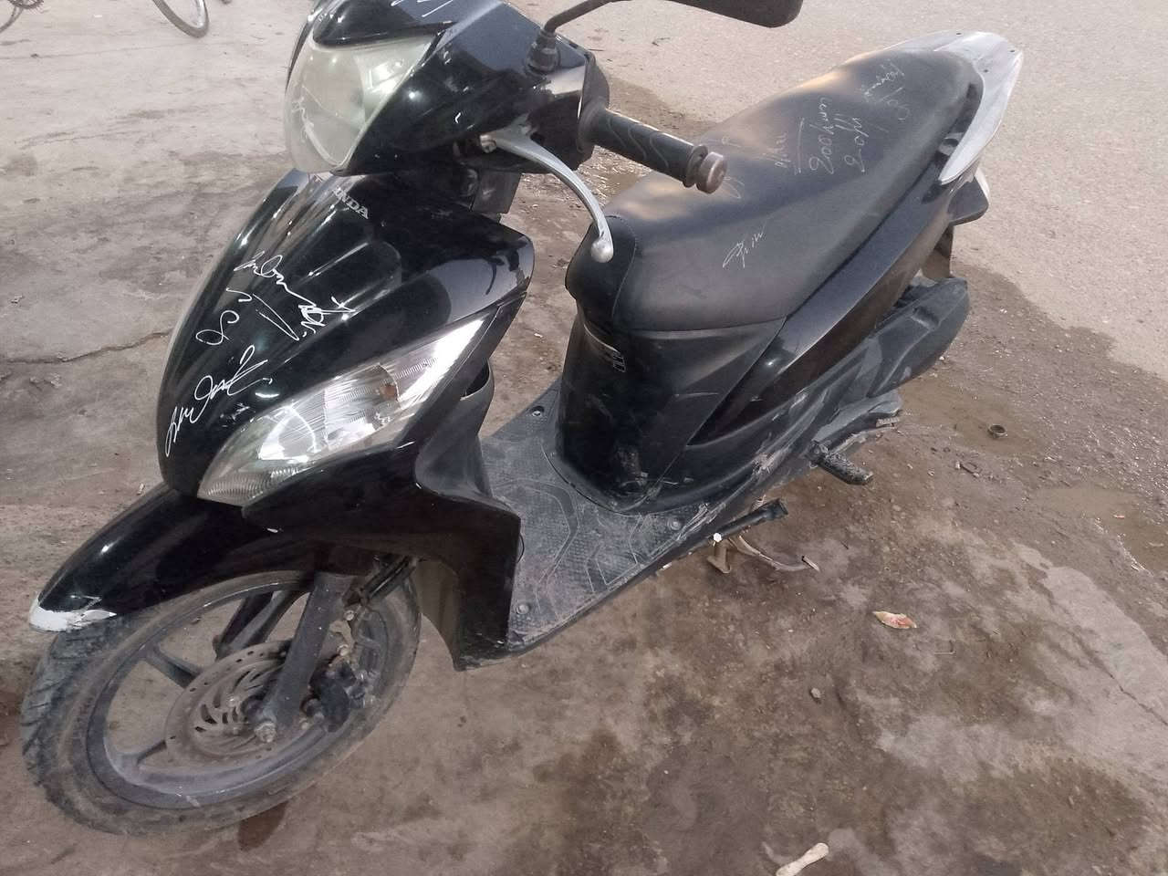 ديو شغالة ماعايزة برغي السعر 550وبي مجال ***********
