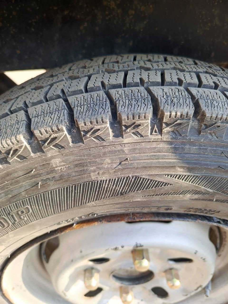 سلام عليكم ستوته للبيع رقم انگليزي باسمي تخم تاير مكينه مجفته صار سبوع موديل 2016 المكان ديوانيه البدير اتصل ***********
