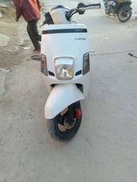 ماكس بوليسي • دراجة نضيف • التضحية الناصرية