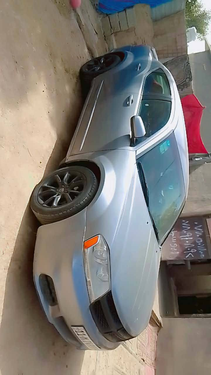 ياالله السلام عليكم اخوتي الأعزاء سياره دوج افنجر 2013 محرك ٣٦٠٠ هاون ماشاء الله كير ومحرك بلجيس صدر نص كهربائيات كلهه شغاله سنويه جديدة داخلهه جديده بدون خياس رقم بغداد انكليزي تخم تاير ياباني تشغيل عن بعد السياره محزمه بسبب الجراد بدون قطره معجون رايدهه 90وبيهه مجال قليل واذا اكو مراوس هم ميخالف بس حسب القناعه وهاذا رقمي مكاني بابل *********** واني خادم
