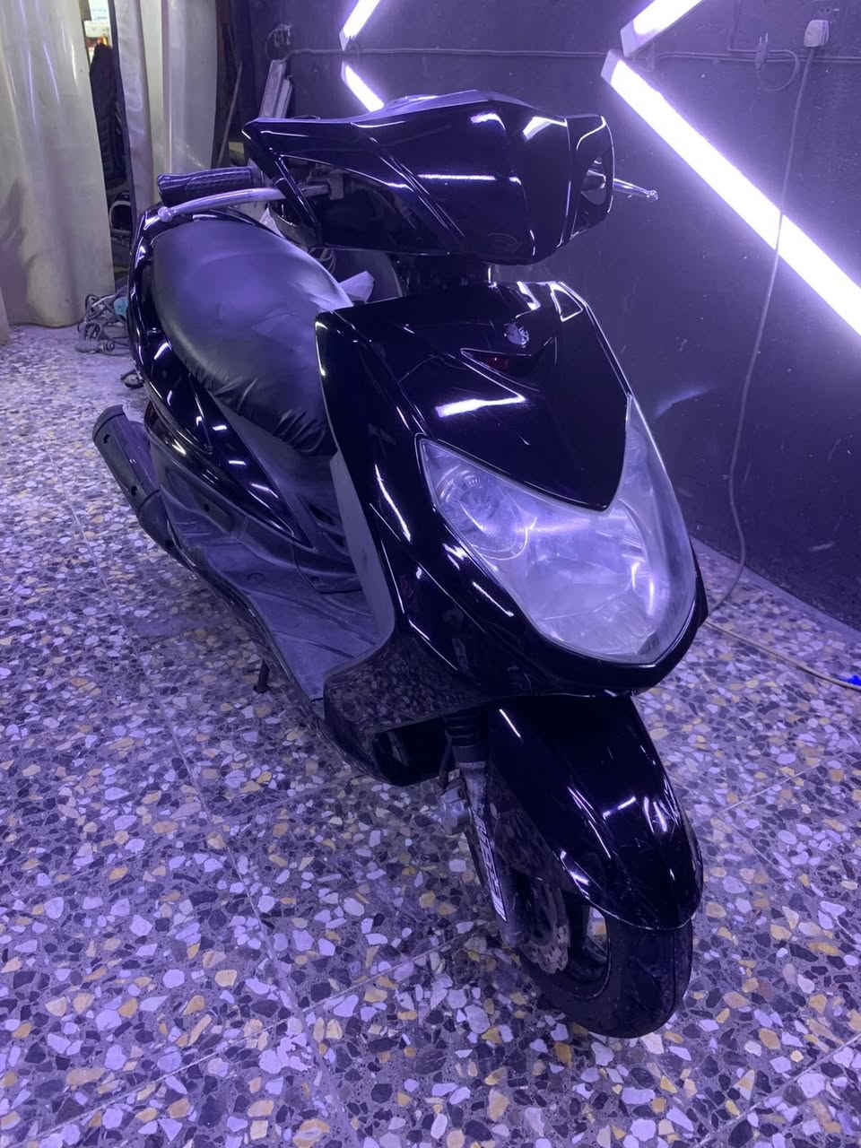 سكنس فحل كابريتر كفالة عامة برغي ما مفتوح بيهة ماشية23الف صار 4اشهر منزلهة رمبة مكينة صافية ملاحضة سويتلهة بوليش +الاشاير موجودة ***********واتساب اتصال موجود
