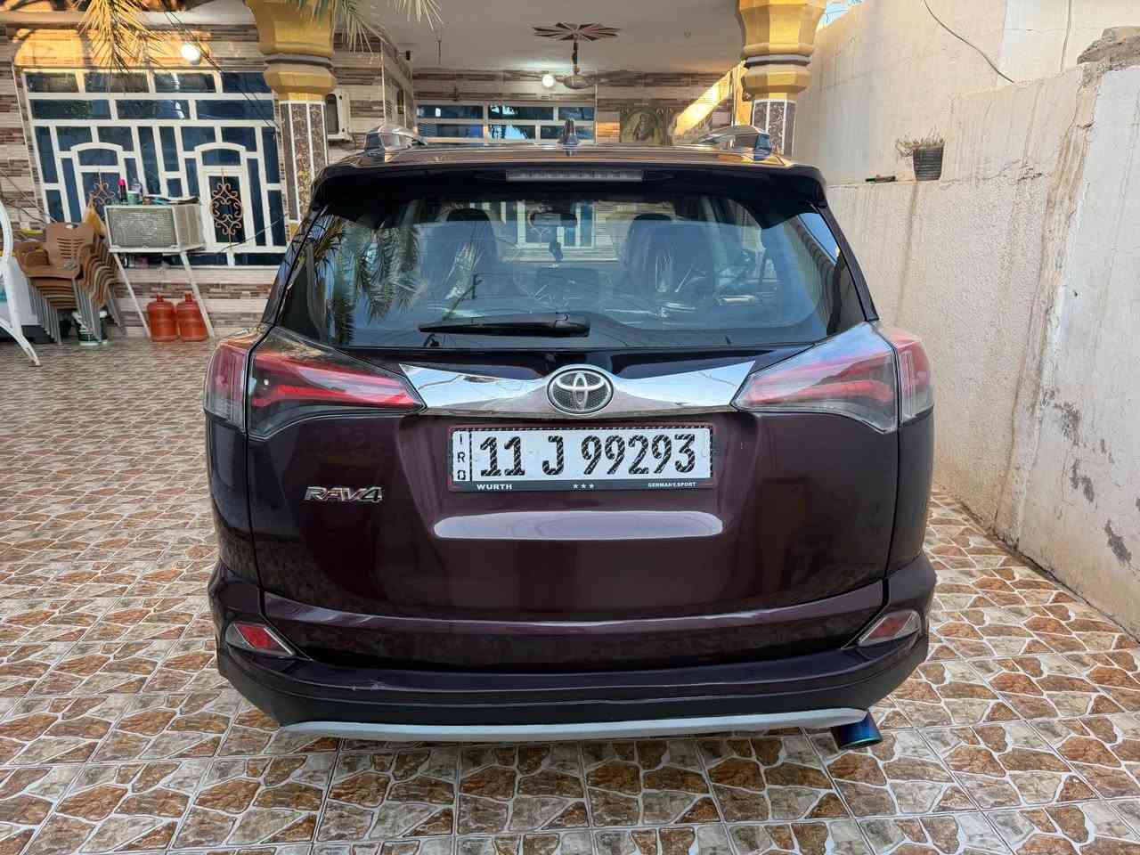 السلام عليكم لل بيع راف فور موديل 2018وارد أمريكي رقم بغداد دولي بسمي محرك 2500 كفاله تبريد تدفئة شغالات تبريد ثلج تخم تاير جديد صدر امامي خلفي جديد بيها رش 4 قطع اثر شخوط فقط ماشيه (109كم) سيارا جديده بمعنئ الكلمة بعدها بوضع الشركة سيارا جاهزا برغي متخلي عليها سعر 147 وبيها مجال العنوان ديالئ رقم الهاتف *********** الخالص, ديالى
