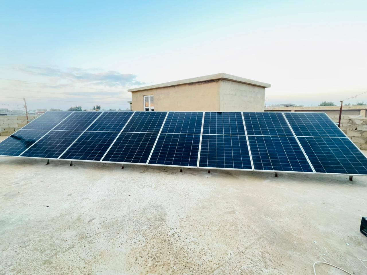 شارعت كوادرنا لتنفذ ثاني منضوماتنا لهذا اليوم في محافظة صلاح الدين الشرقاط اسديره سفلى 
الواح عدد 8
انفيرتر6 كرواط 
بطارية 15kwPTT
ألواح MTS
تنصيب ألواح الطاقة الشمسية ليس عملًا ميكانيكيآ فقط
بل هو مهمة تعتمد على خبرة الكادر، دقة التنفيذ، وفهم حقيقي للمنظومة من حيث المواد الرصينة

الكادر المحترف هو من يضمن: الاستفادة القصوى من الطاقة، استقرار الأداء على المدى الطويل، تقليل الأعطال ورفع كفاءة الاستثمار.

   نؤمن أن قوة أي منظومة تبدأ من الأيادي التي تنفّذها، ولهذا نعتمد على كادر متخصص يعمل وفق معايير مدروسة في كل مرحلة من مراحل التنصيب.

لأن الطاقة النظيفة لا تتحقق بالصدفة…
بل تُبنى بخبرة بشرية حقيقية.
العنوان الشرقاط ناحيه اشور اسديرة عليا الفهد على شارع العام 
للاستفسار والتواصل المديرالتنفيذي أستاذ حذيفة البوحسيب 
📞 *********** /
في حالة وجود خلل اتصل واتساب وستحل مشكلتك على يد مهندس الكهرباء 

#شركة ELECTRICAL LIGHT
