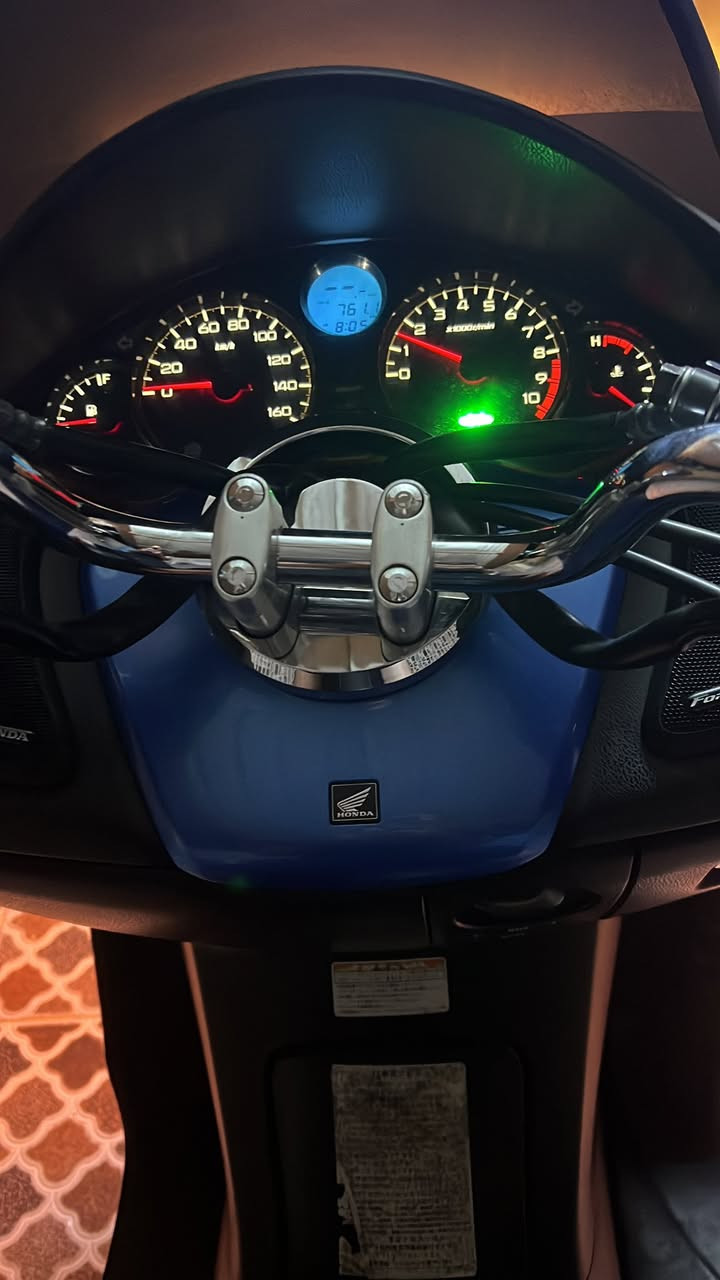 سلام عليكم فورزة 09كرستال كفالة عامة من كلشي 
دراجة رمبة مصار فترة من اخذتهة 
جديدة بمعنة كلمة لبيع سعر 12ونص وبيهة مجال 
رقمي ***********
