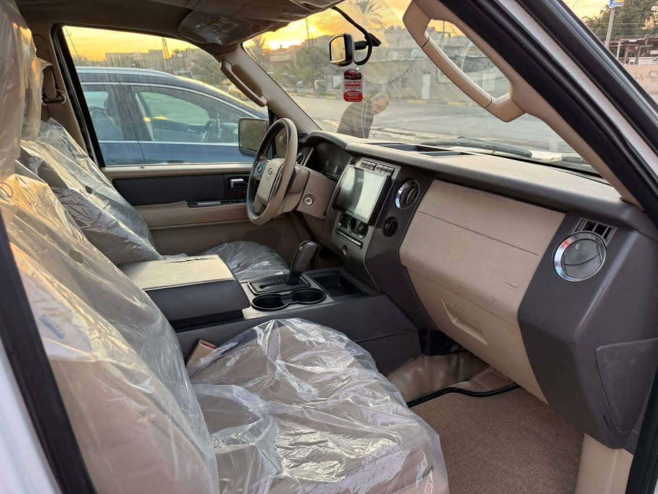 فورت اكس بديشن طويل 7راكب مديل 11مكين٨ كفاله عامه سياره مامتعوبه دواسه كهرباء لايتزنون  تخم تاير تبريد مكينه وكير جهاز مكفول سياره مال عائله سفر رقم اجره انبار هيه ولخط مالته ناصريه بغداد سعره 140ترهم مراوس حسب القناعه بكاني بغداد***********
