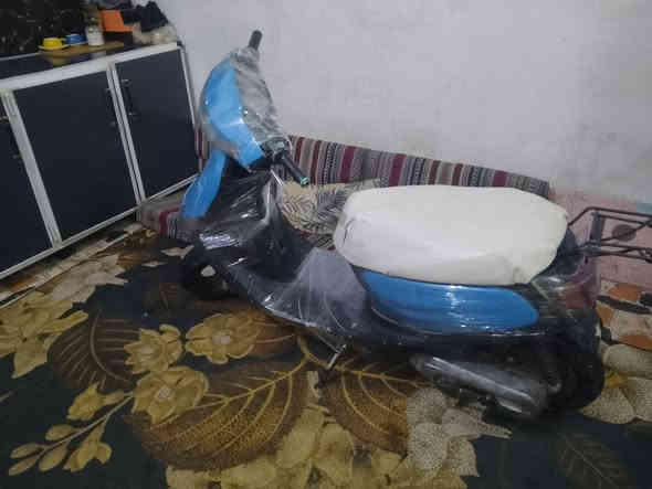 سلام عليكم منغولي فحل للبيع خطين دراجه جاهزه سلف هندرلايت بك لايت هورن قفل جنطه قفل سكان مابيه نقص مكينه ناعمه نهضه قويه مشيهه يدك 60 نقصه باتري وين مايعجبك اطلع اتراي مكاني ناصريه مركزحي الزهرايم العلوه السمج سعره 175 بيه مجال قليل شراي اتصل وخادمك ***********
