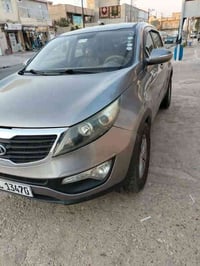 كيا سبورتج موديل 2011 وارد امريكي ضررها جاملغ اليمين امامي والبابين ال...