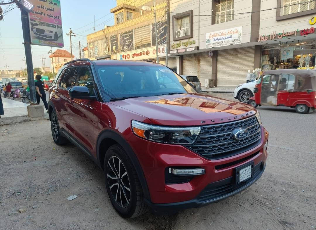 فورد اكسبلور موديل 2024 سبعة راكب كامل مواصفات ما عدا التنتة الحادث موضح في صورة وارد امريكي كتاب شهداء والاستفسار الاتصال بالرقم ***********
