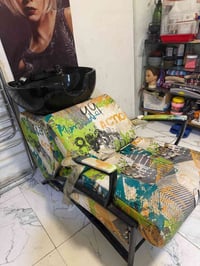 للبيع بعدها بنايلون مالتها مستخدمة قليل السعر قفل ١٧٥ الف  مكانها بغدا...