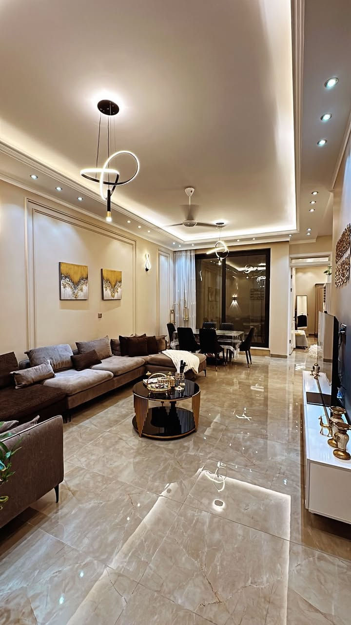 عقارات-الخضراء - نسعى - دومآ- نحو- الافضل 

#اعلان رقم ((1053))

#دار درجة اولى للبيع في منطقه السيدية مربع الضباط 
 
#مساحة :200 متر  واجهة :8م 
#المحتويات الطابق الاول :1 غرف نوم استقبال هول داخلي ومطبخ خدمات 
الطابق الثاني : غرف نوم عدد 4  خدمات  

#السعر : اكتب رقم ((1))

# للأ ستفسار 
مراسلة الصفحة على # الفيس بوك
عقارات -الخضراء - في السيدية
# او الاتصال على الرقم
☎️***********☎️ 
#او مراجعة مكتب الخضراء 
في السيدية شارع العلوة مقابل قاعه ريتاج للمناسبات
