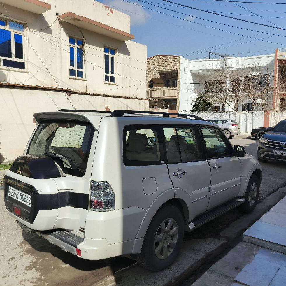 Pajero 2022  260$ ومعاملە 
0780 887 35 31 
حەفتا هەزار ڕۆشتیە بێ بۆیاغ خاوێن أربيل, العراق
