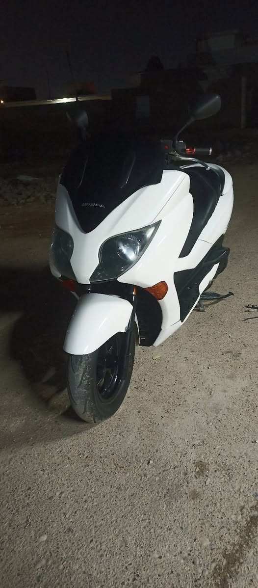 فورزه صفر 10دراجه نضافه 95/100مابيه اي شي مكينه مكفوله جيب فيتر وفحص ونضافته كبال عينك سعر 12بيه مجال حك لجيه مكان بسمايه رقم ***********
