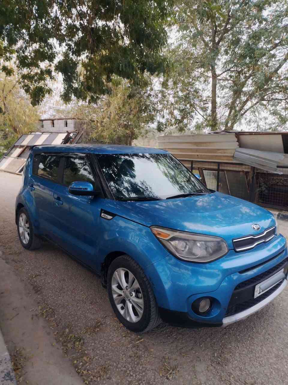 كيا صول موديل 2015 رقم بغداد نكليزي هزه وسنويه بسمي 
مكينه 2000 وكير مكفولات تبريد ثلج تدفئه 
 شاشه كامره بلاد نظام سبورت داخل لونين ميوزك دمام كاعيات جلد 
دوشمه جديده بلاد 
حادثه جاملغ مبدل بدون دواخل #السعر 97 وبيه مجال 
لاتصال ***********
