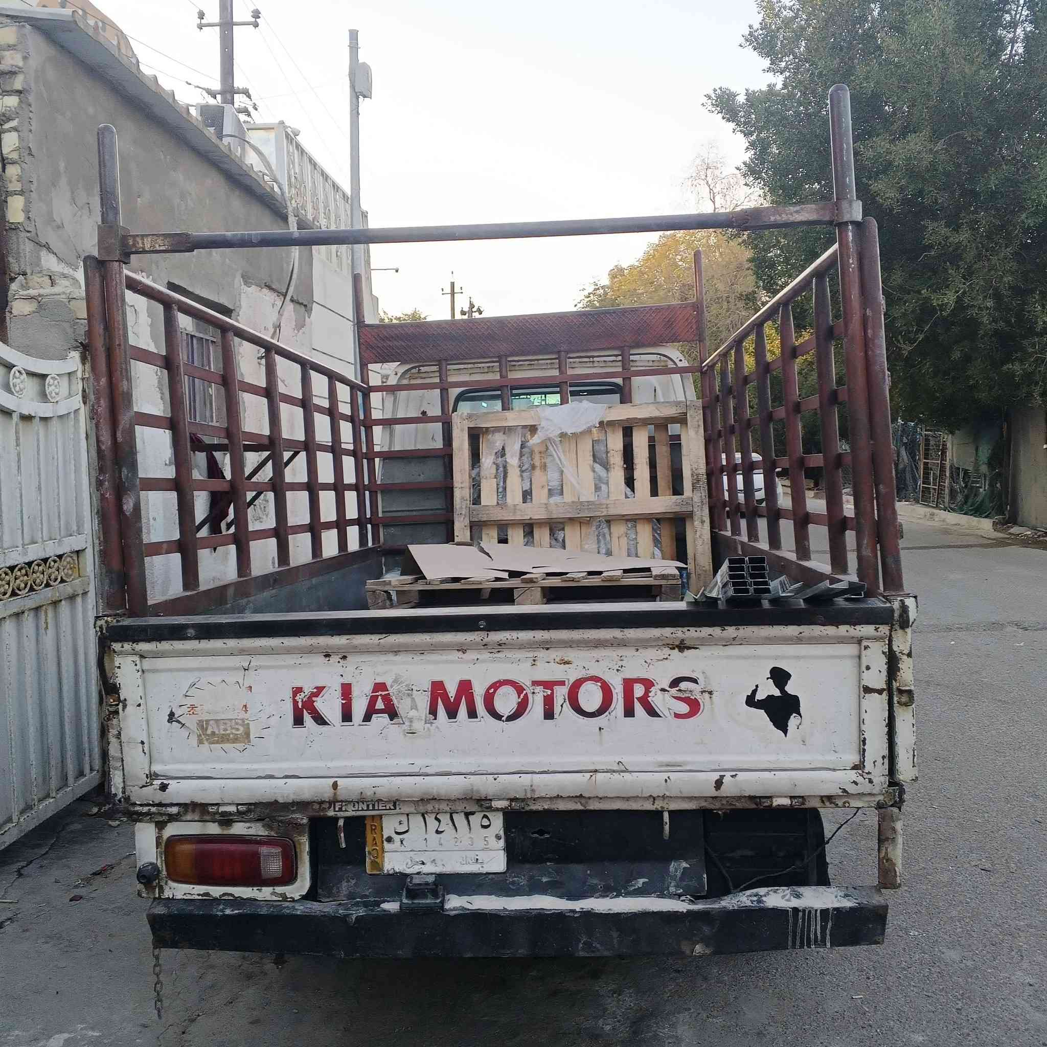 سلام عليكم شباب فتيرا فحل موديل 99
السيارة محرك كير اكسل شاصي تحويل كله مضمون 
بس تريب يرادله السعر 68وبيه مجال رقم بغداد


**إذا كنت صاحب هذا الإعلان وتريد حذفه لأي سبب، رجاءا أرسل رسالة إلى الدعم الفني**